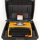 Brother deluxe 262tr mechanical typewriter - new tape