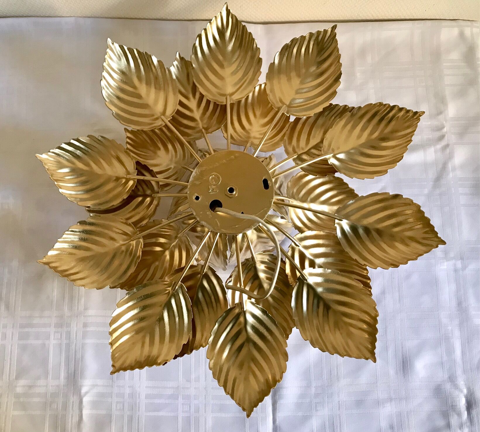 Ceiling lamp flower golden leaves