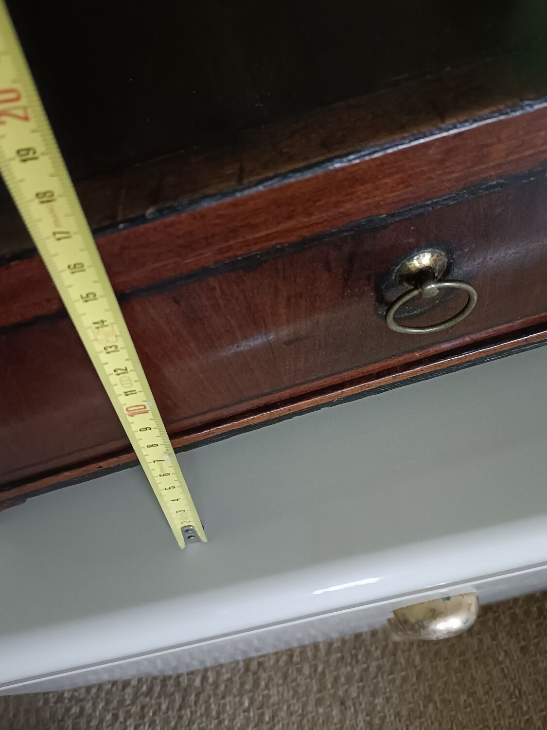 Dressing table mirror