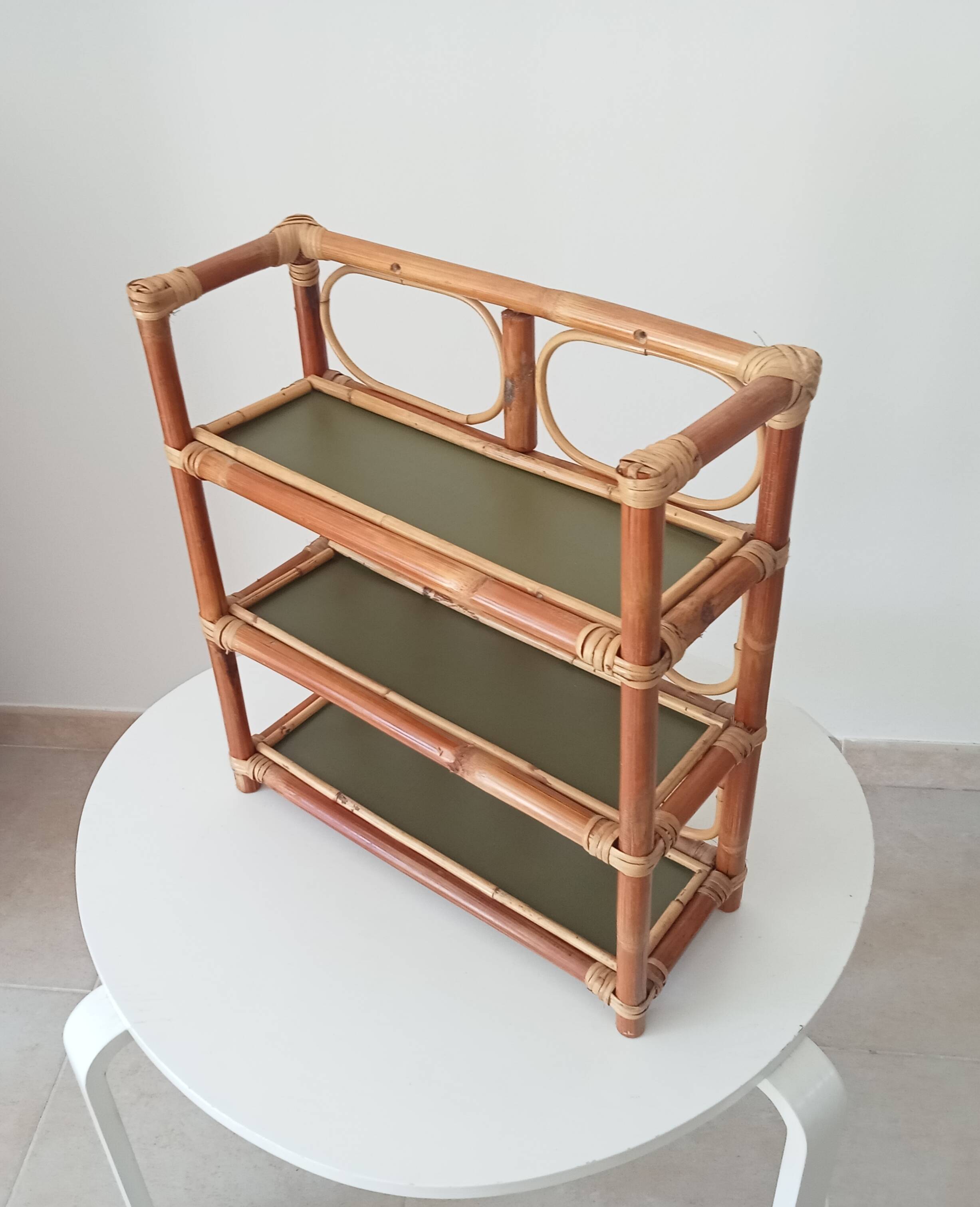 Vintage wall shelf in bamboo and rattan 70s/80s