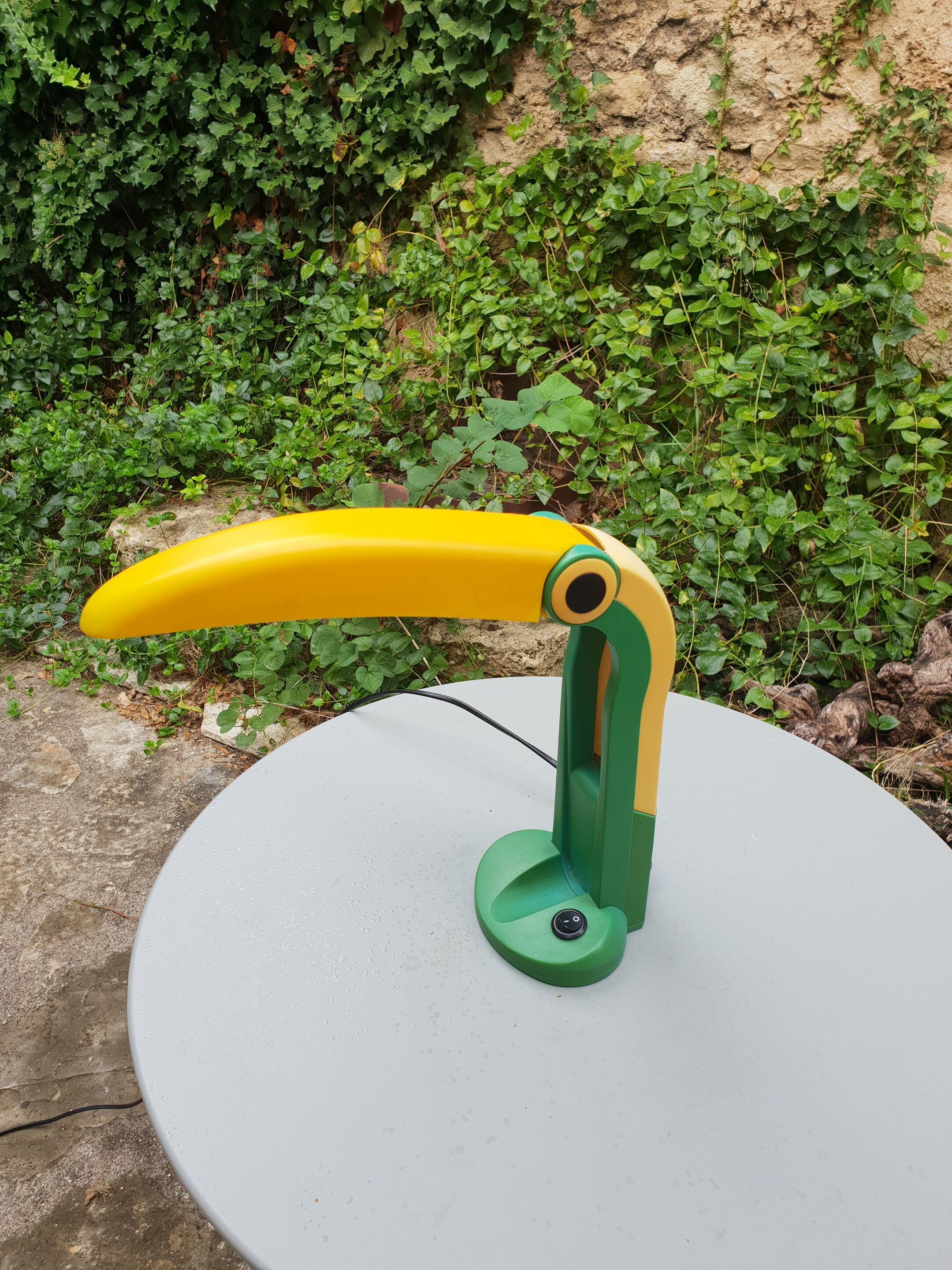 Vintage Toucan lamp 1980