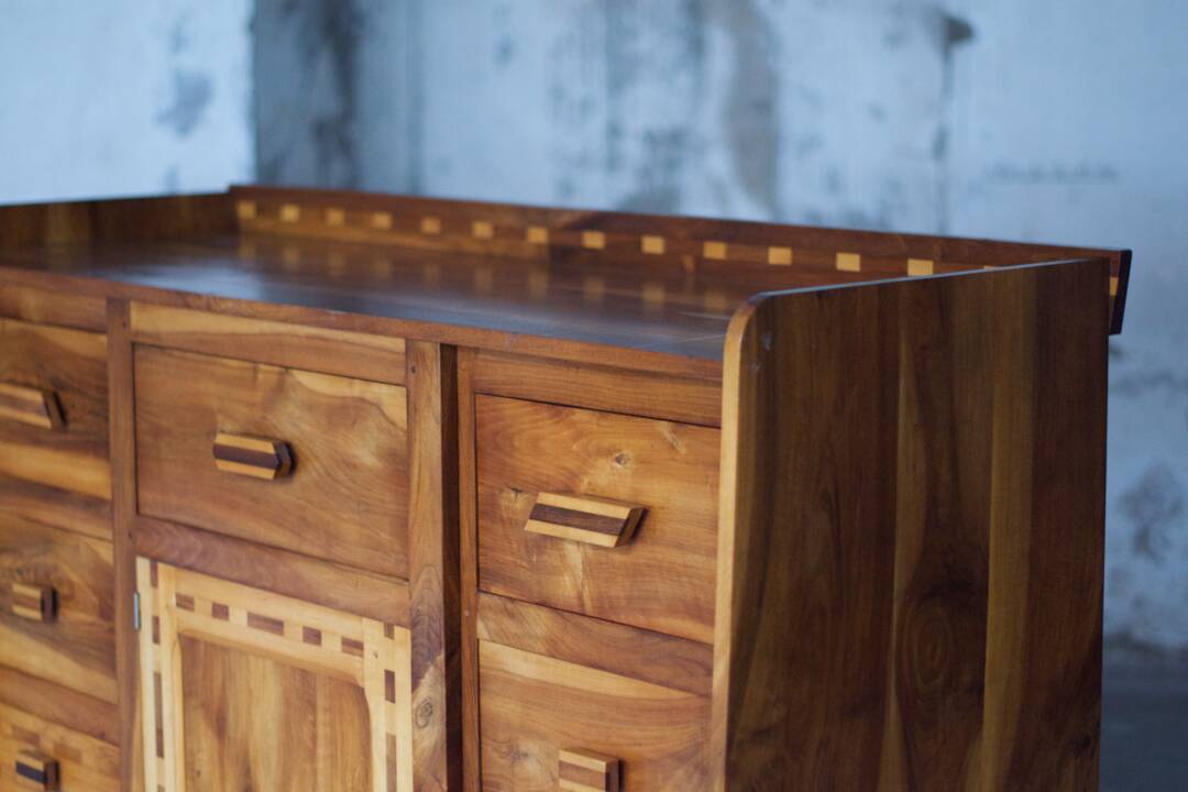 Arts & crafts solid wood sideboard/chest of drawers - France 1950