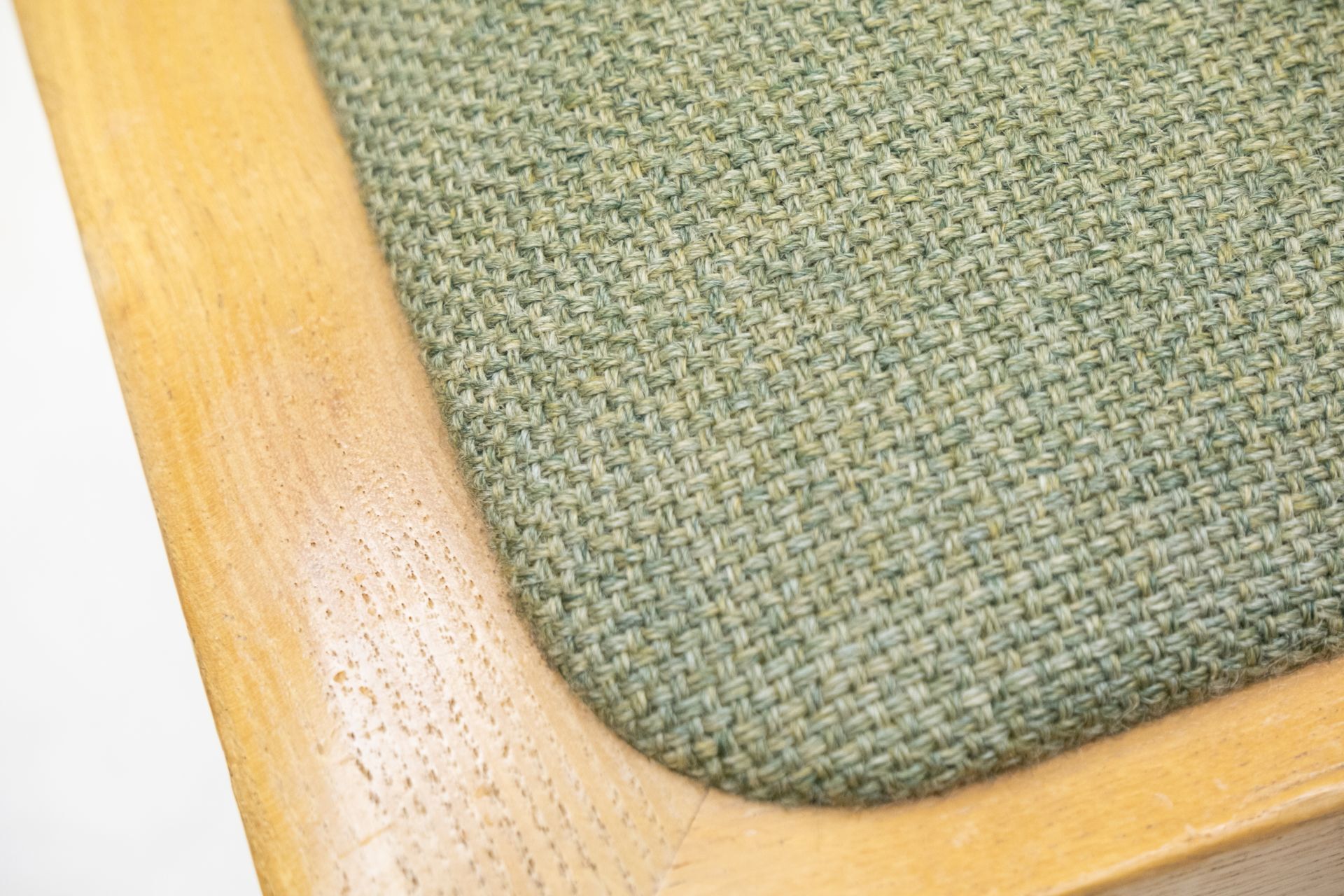 Marcel Breuer S32 cantilever chairs