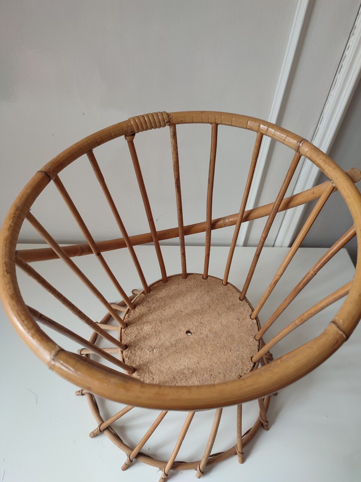 Rattan plant holder