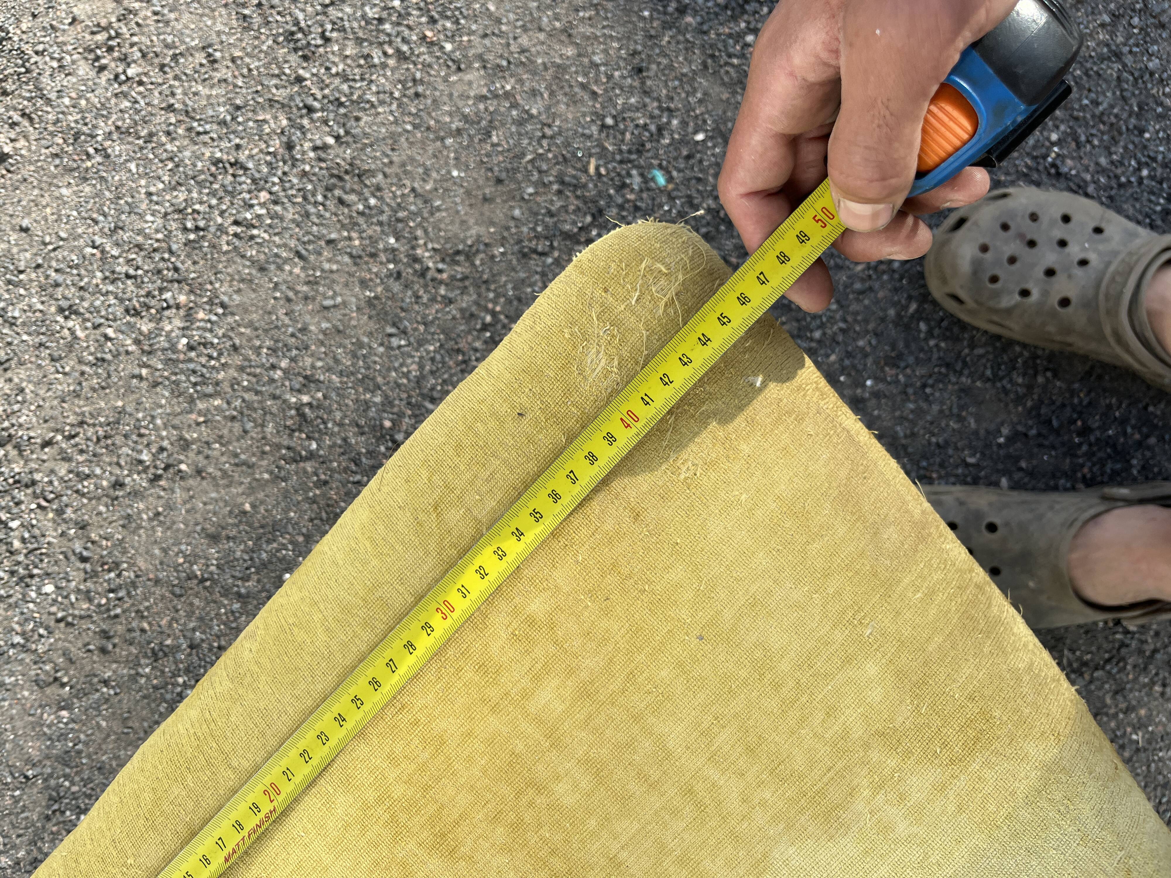 Lot de 3 chaises style victorien – acajou – assise velours jaune