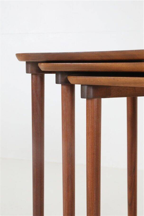 Set of 3 asymmetrical teak nesting tables / side tables / Mid Century Danish Modern Design / 1950s / 1960s
