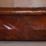 Chesterfield Regency Serpentine Sofa in Hand-Dyed Leather