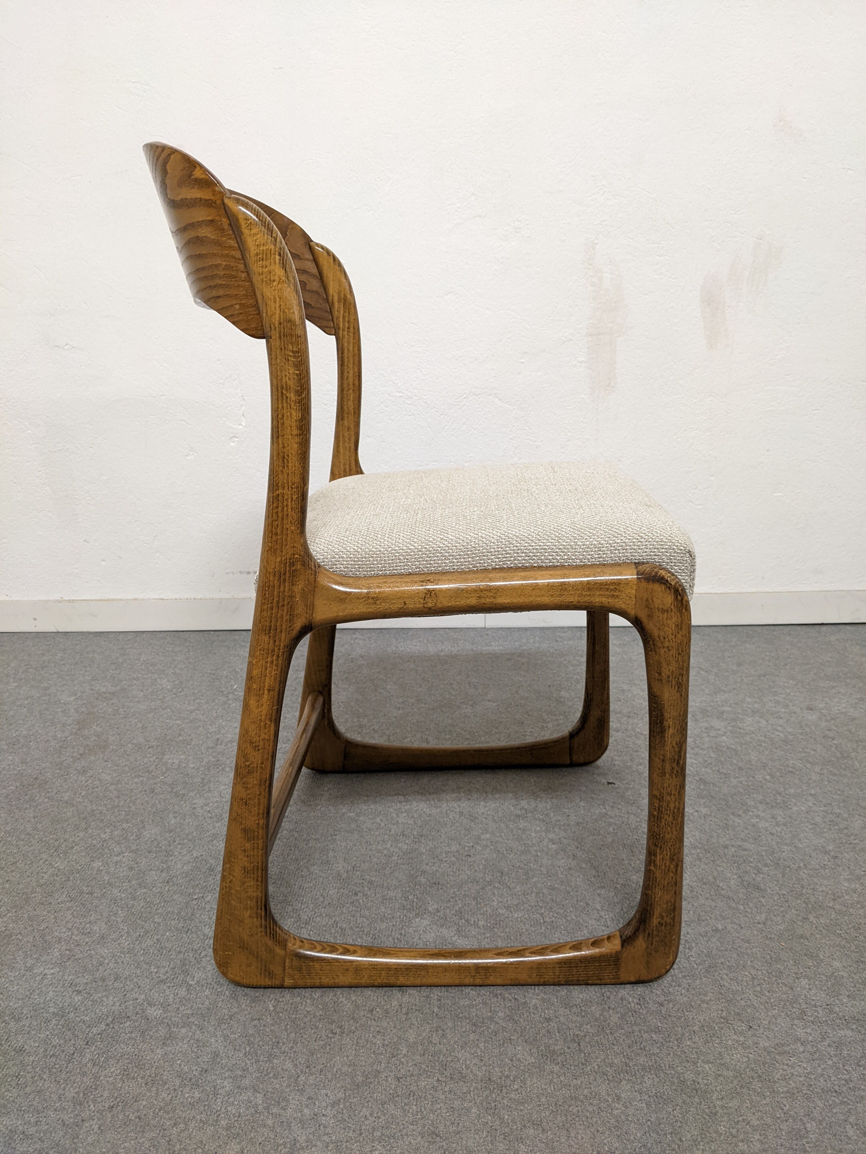 Série de 4 chaises traineau Baumann des années 60/70
