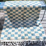 Tapis berbère Béni Ouarain à damiers bleus