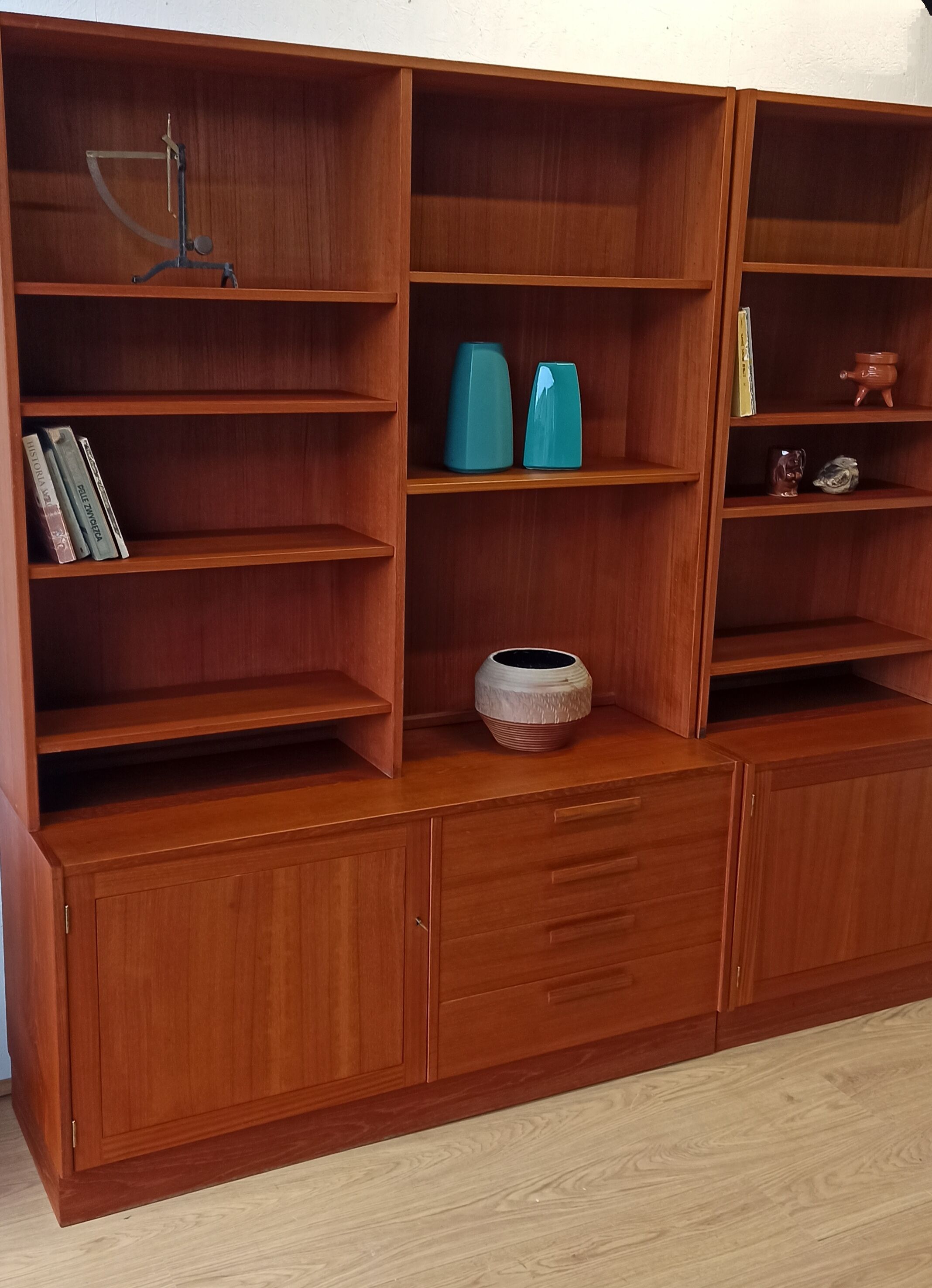 Bookcase by Nils Jonsson for Troeds, 1960