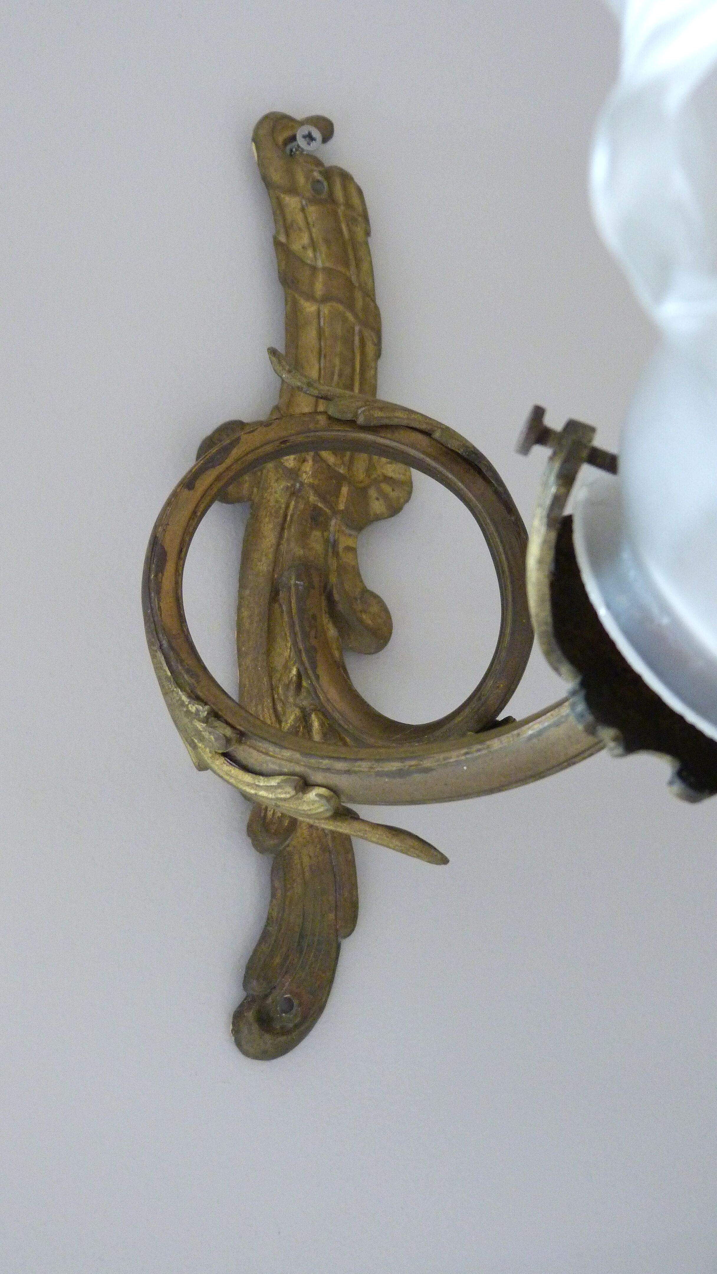 Ancient art nouveau tulip applied