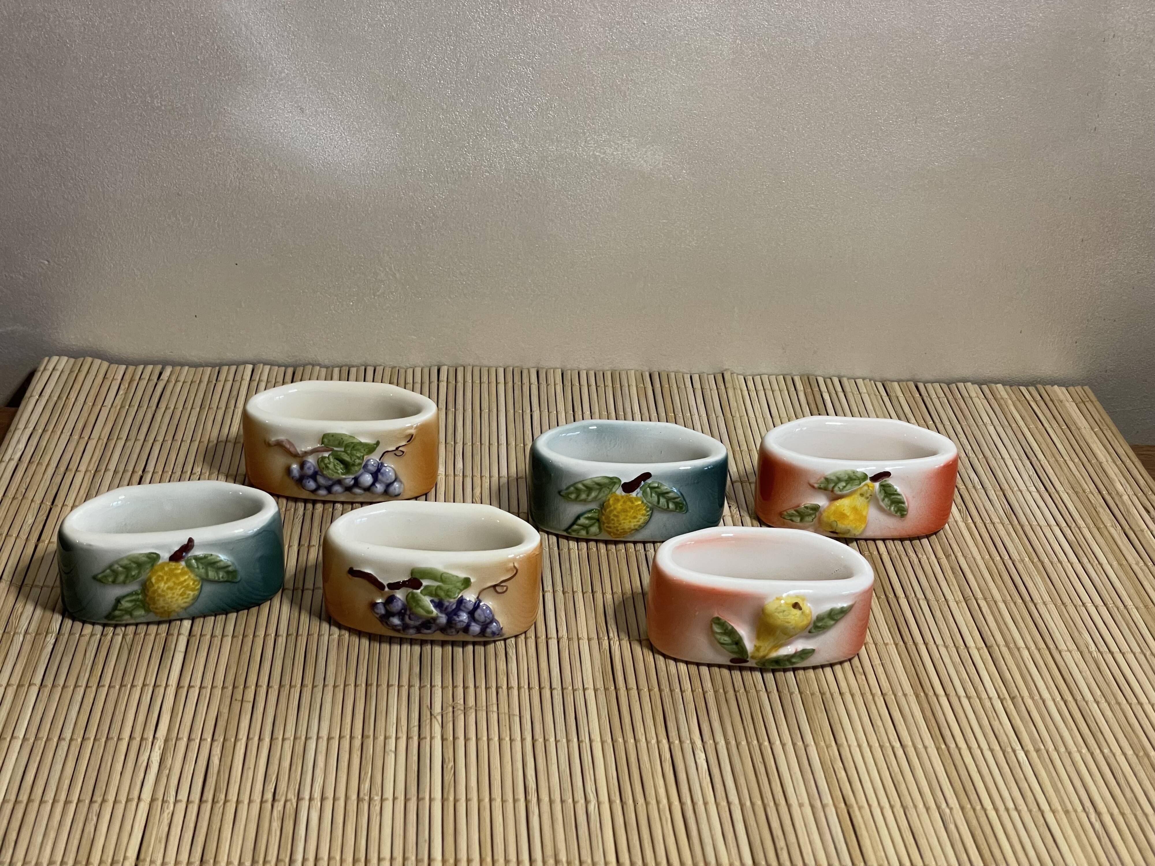Ceramic napkin rings fruit décor