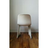 Kangaroo Chair