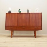 Buffet haut en teck, design danois, années 1960, production : Danemark