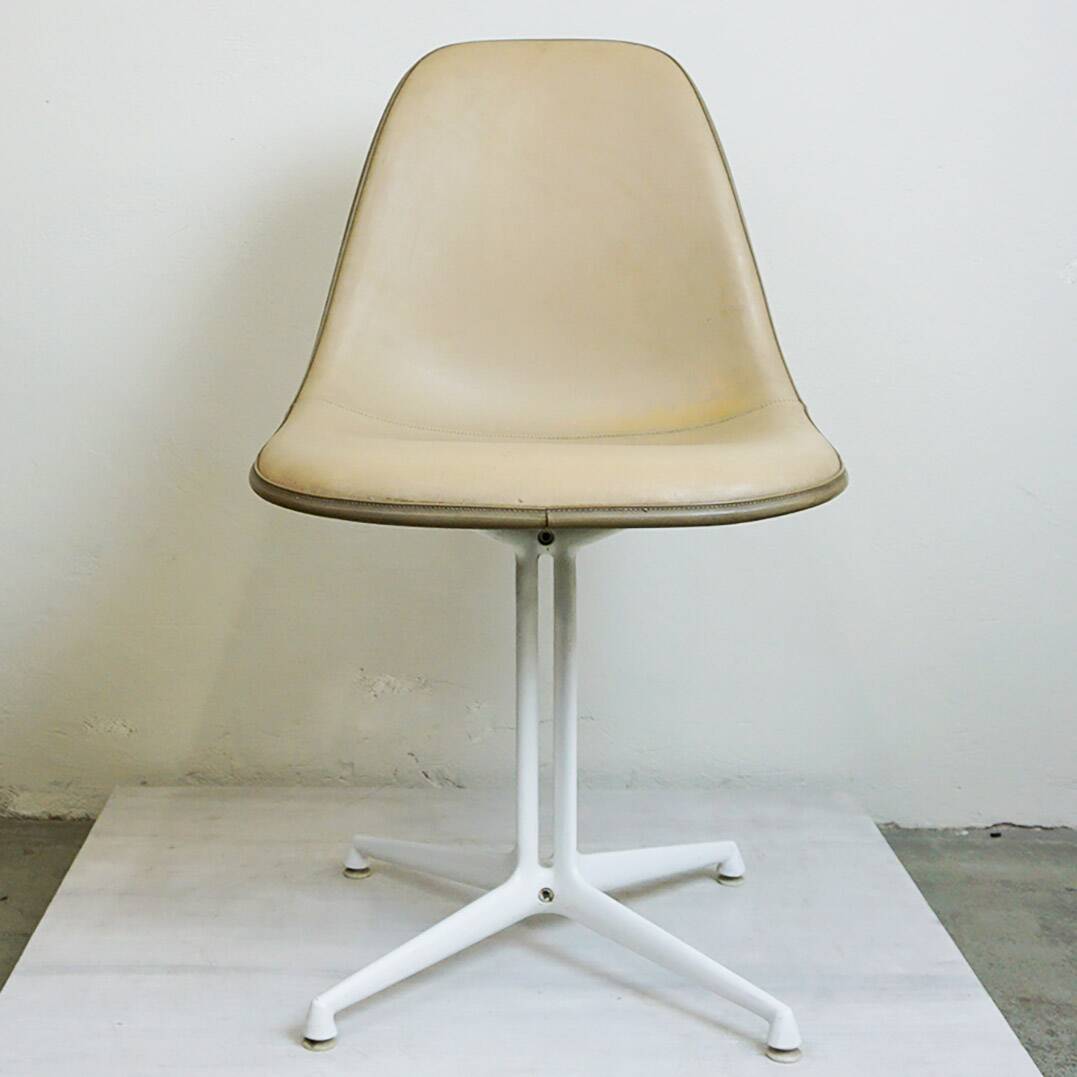 La Fonda chairs by Charles and Ray Eames for Herman Miller