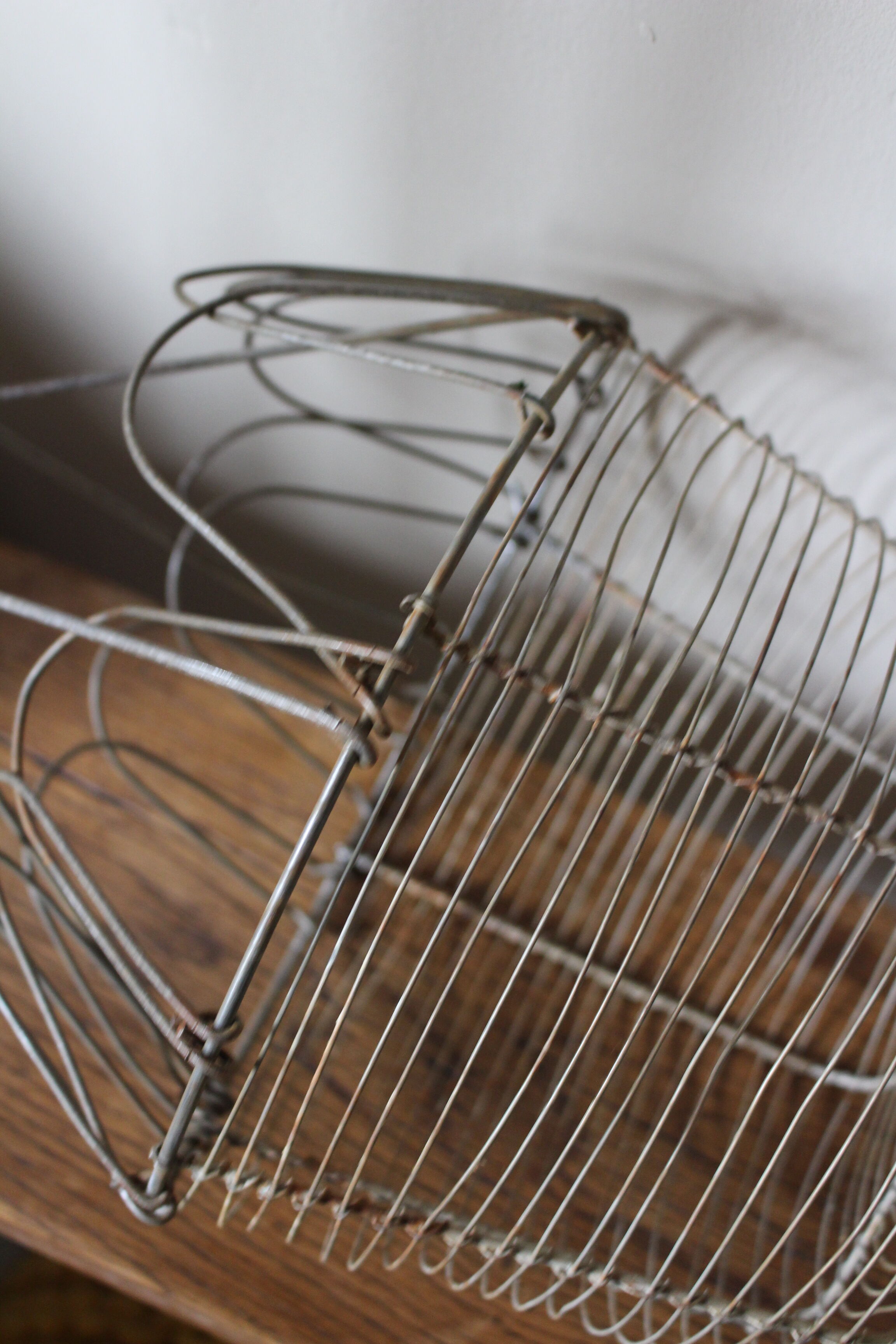 Star wire salad basket