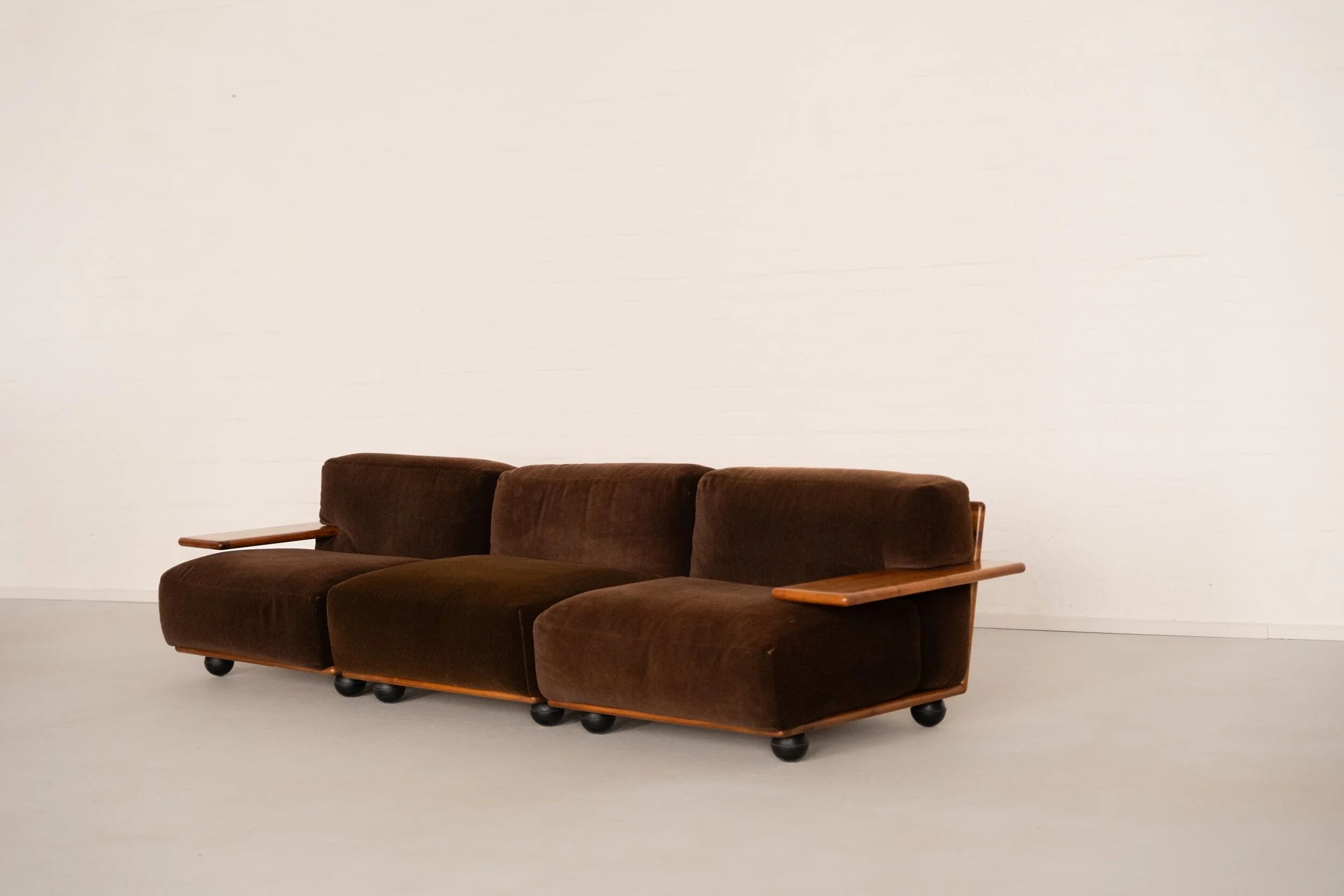 Pianura by Mario Bellini for Cassina