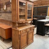 Early XXth century fir China buffet