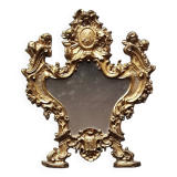 Petit miroir suspendu en métal doré