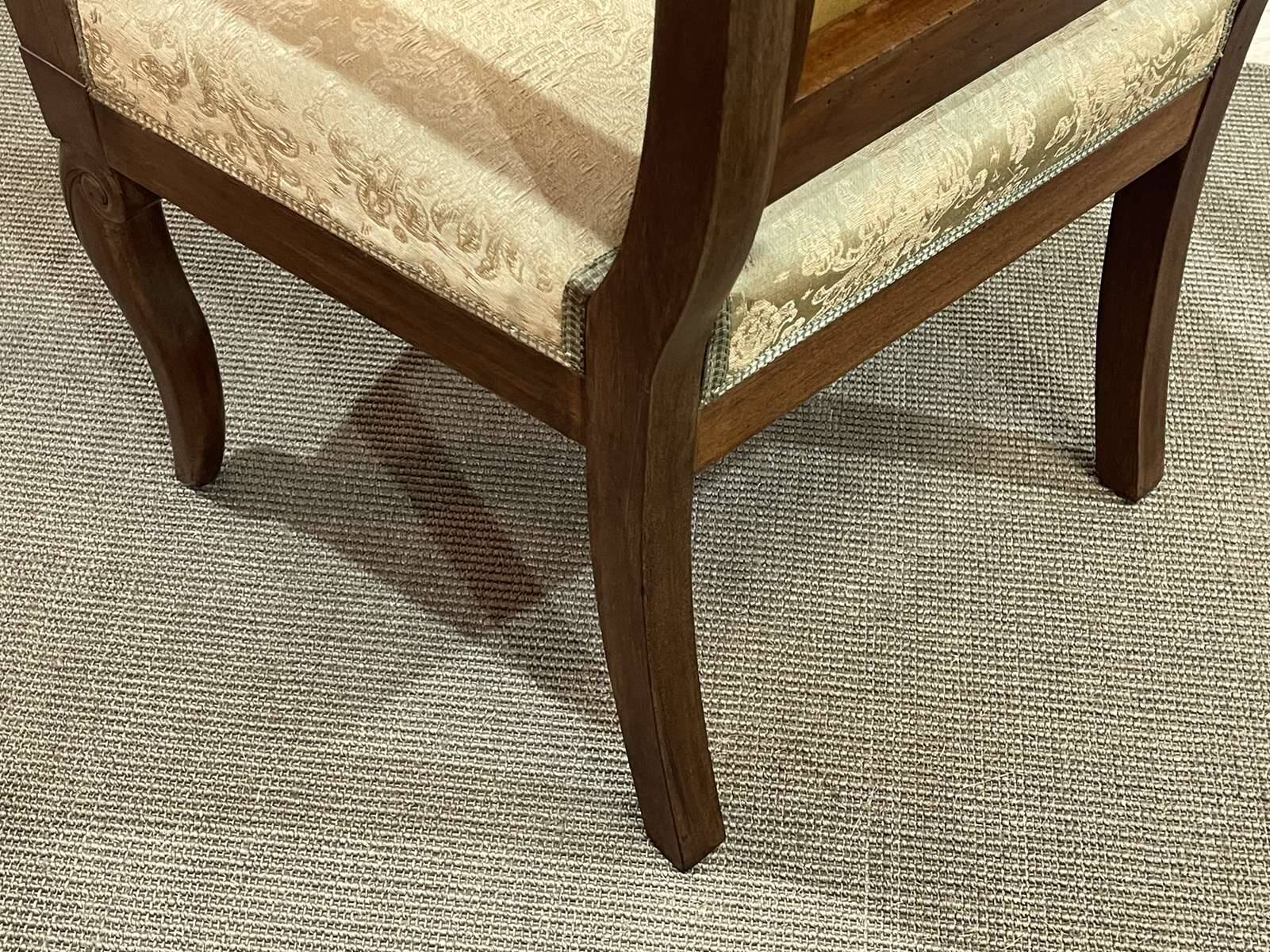 Armchair with crosses - 19th century restoration in mahogany