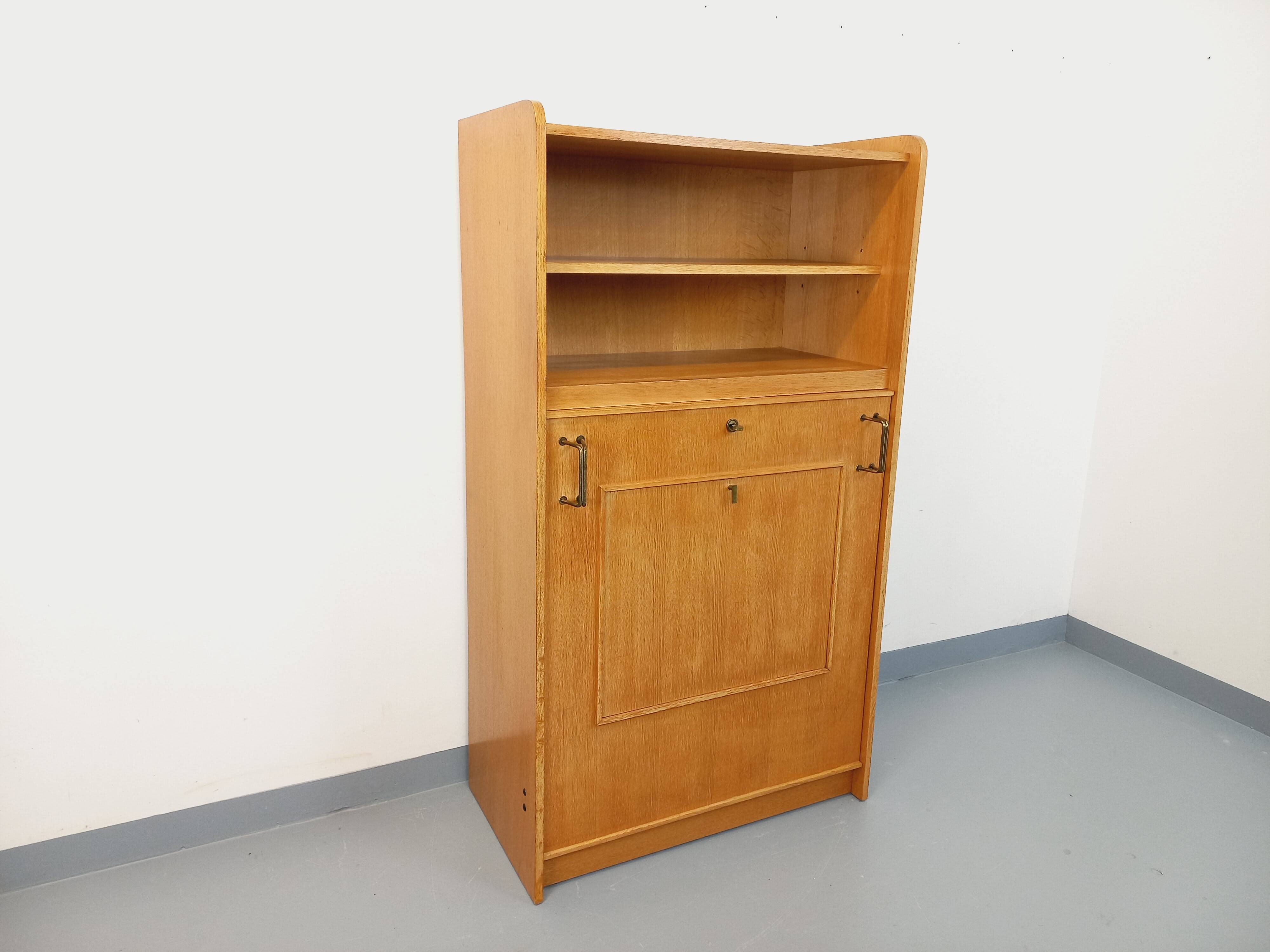 Vintage bookshelf with oak side table.