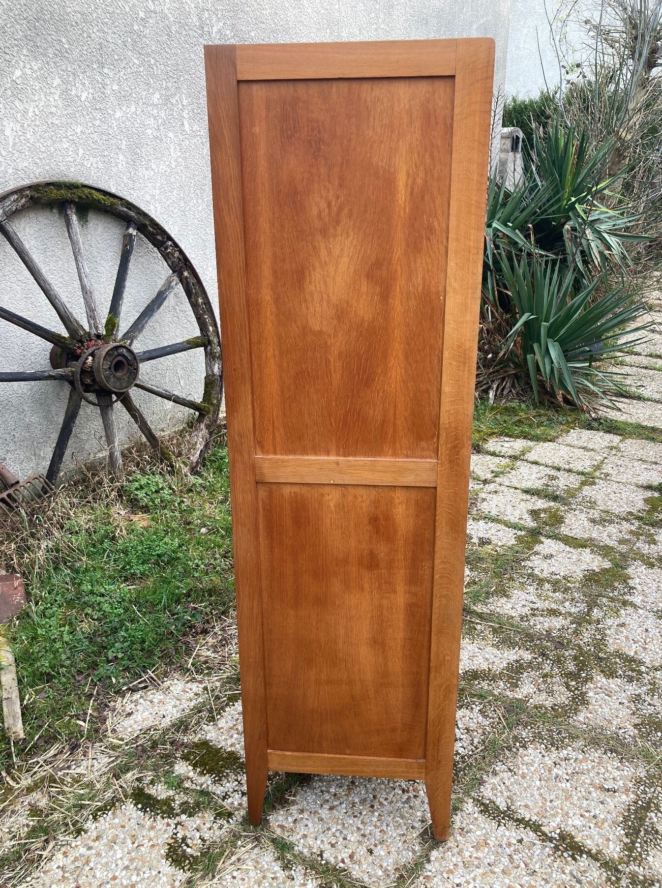 Vintage knitted bonnet feet compass