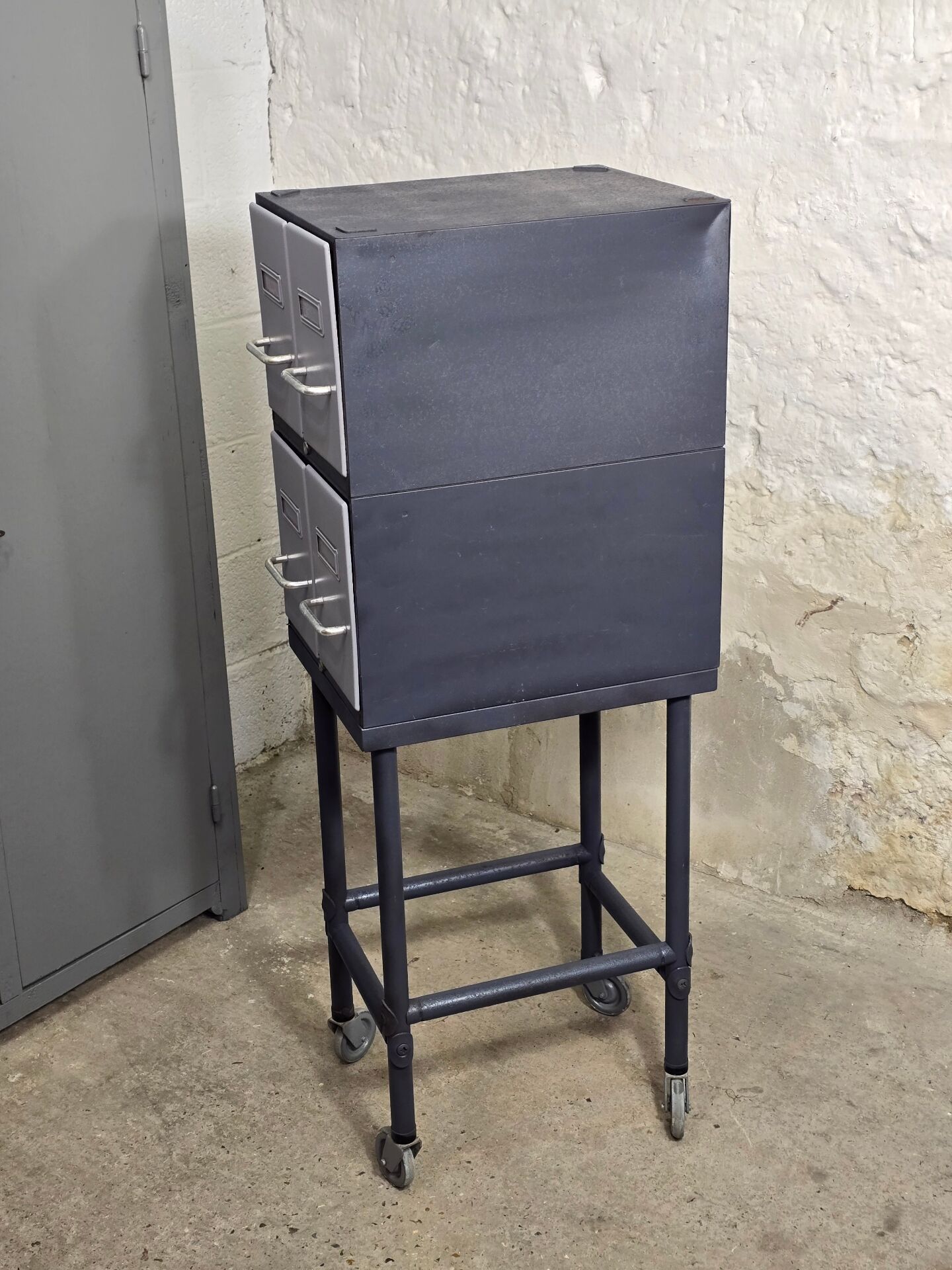 Caisson métallique 4 tiroirs 1960