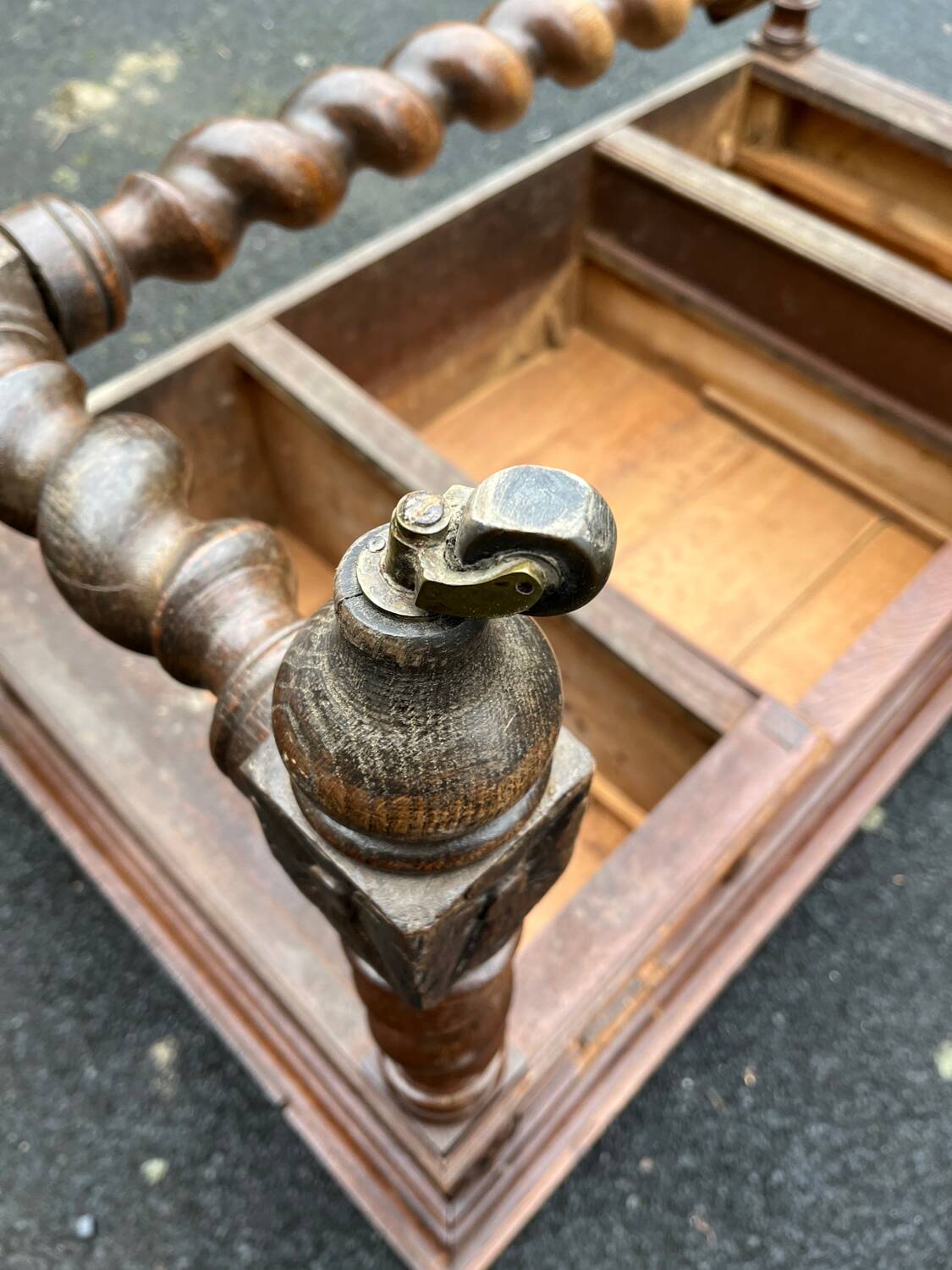 Desk with tiered secret drawer in solid oak Louis XIII