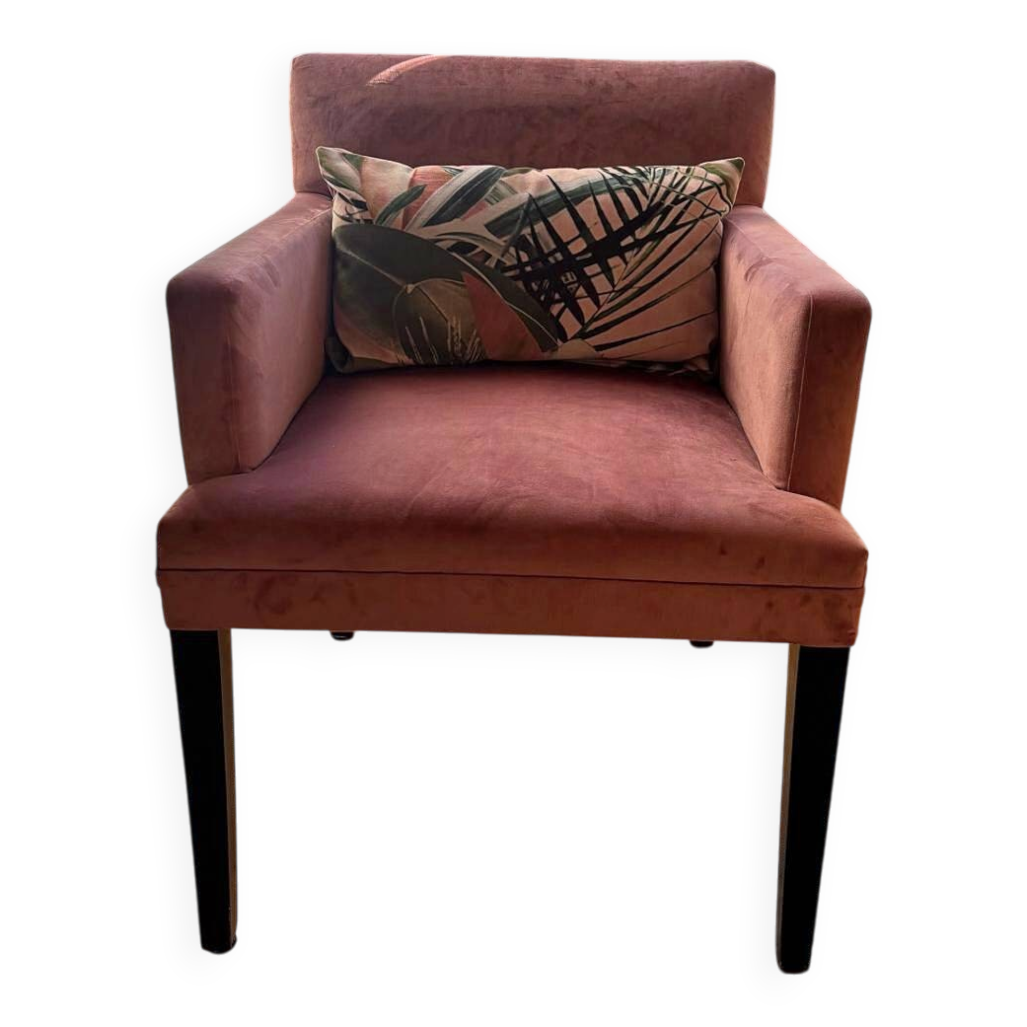 NV Gallery armchair in old rose velvet and its Calligaris cushion.