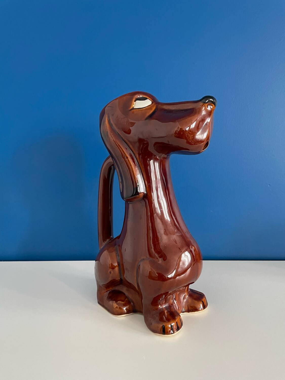 Dachshund dog pitcher
