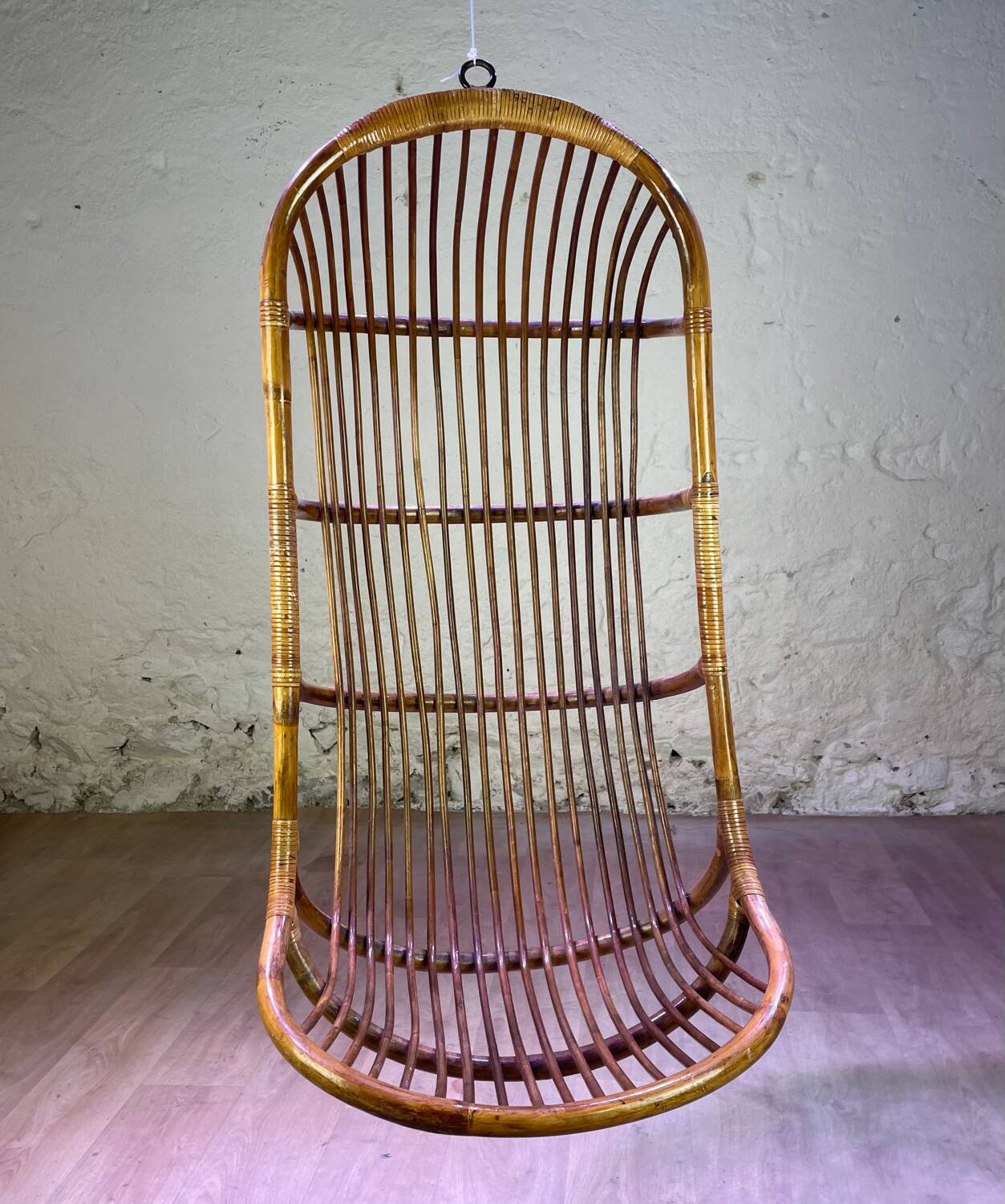 Fauteuil suspendu en rotin vintage