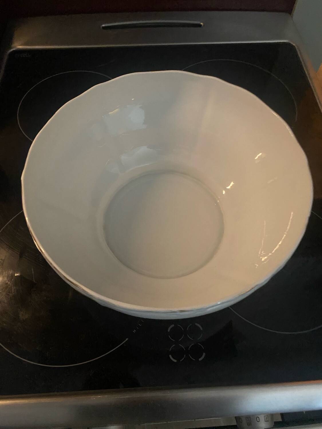 Fine porcelain salad bowl