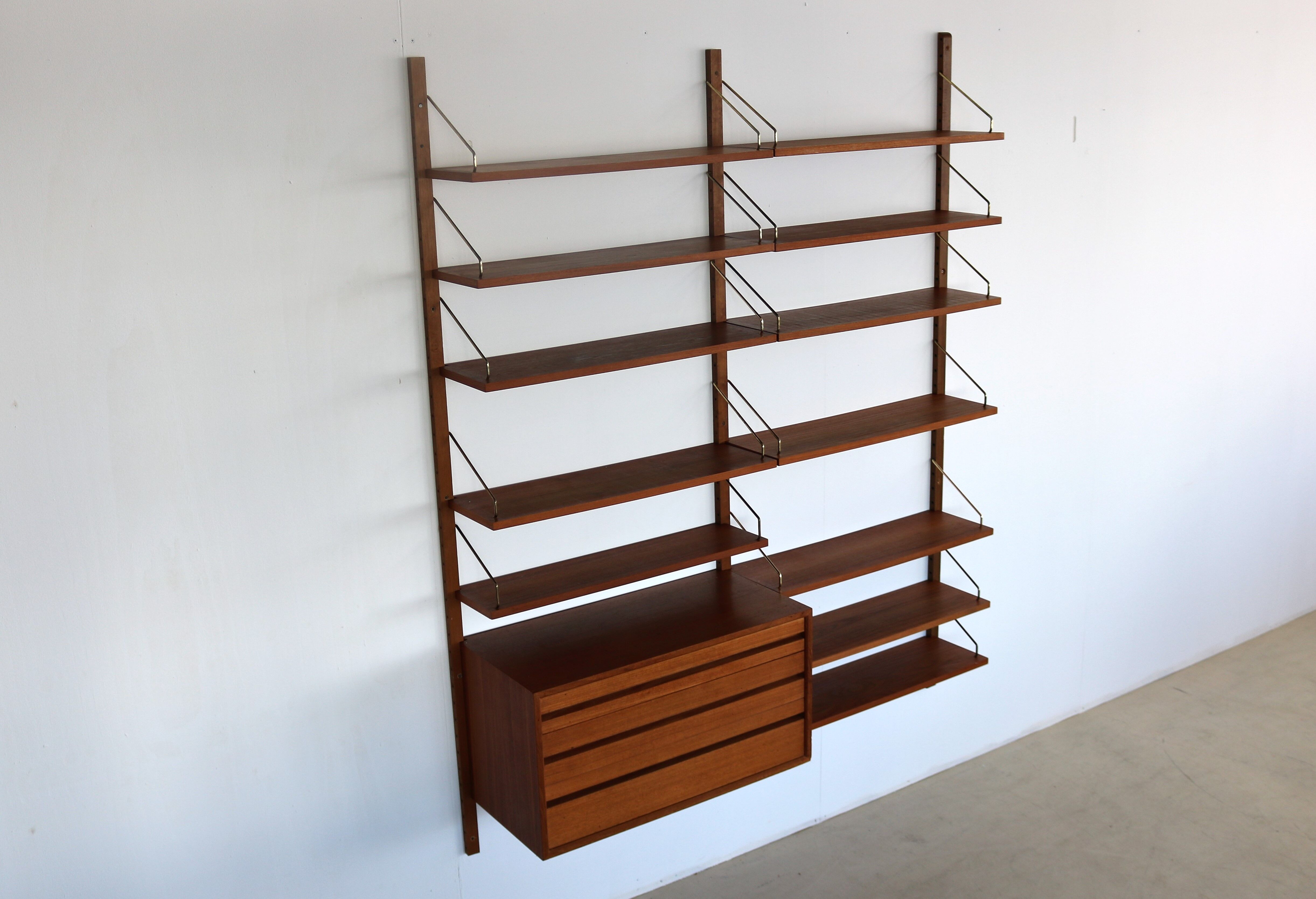 Wall unit by Poul Cadovius "Royal System"