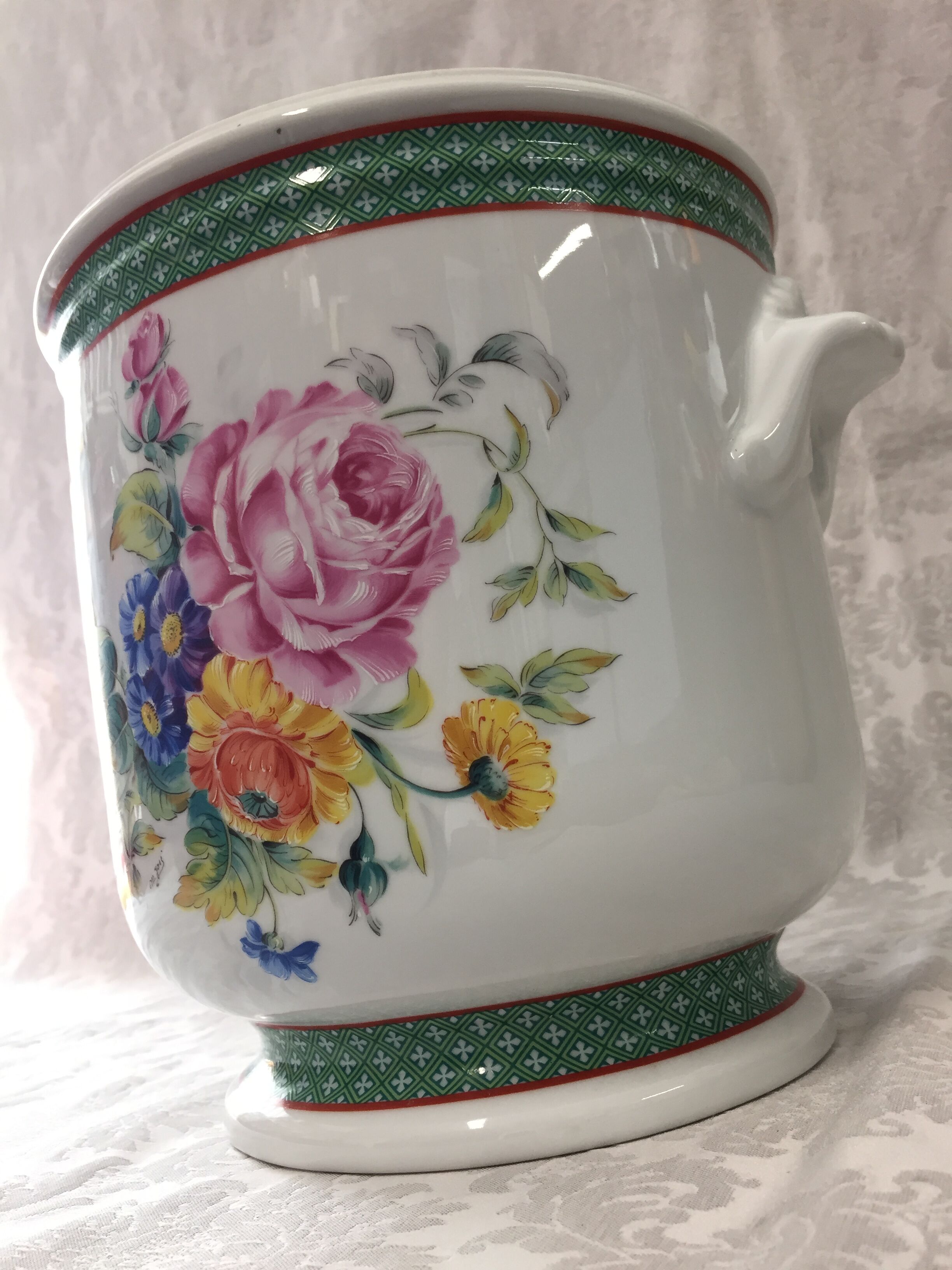 Old pot cover vase real porcelain france paris art decorative design