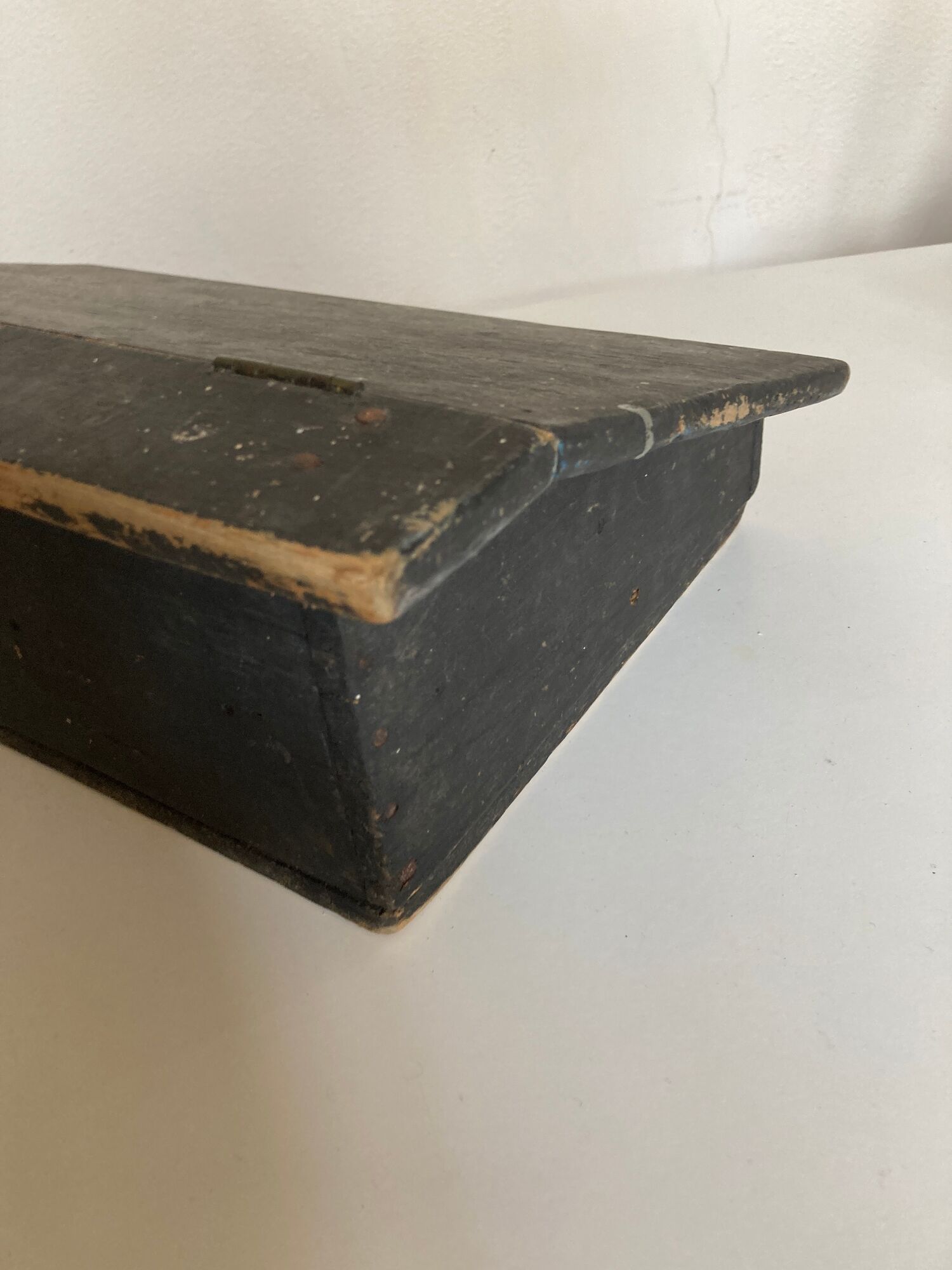 19th farm storage box in washed wooden popular arts