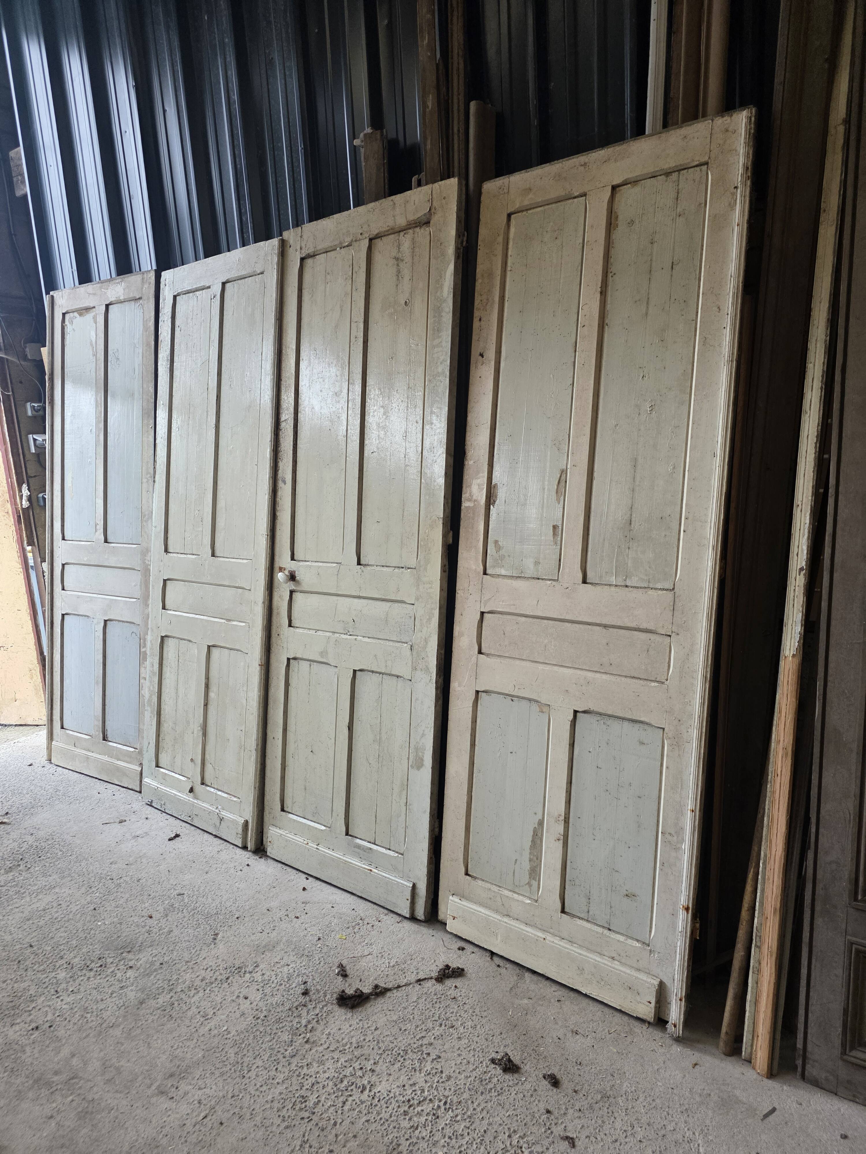 4 old partition doors