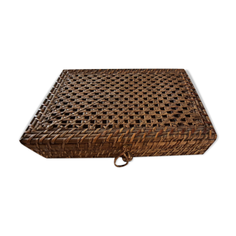 Wicker box and caning
