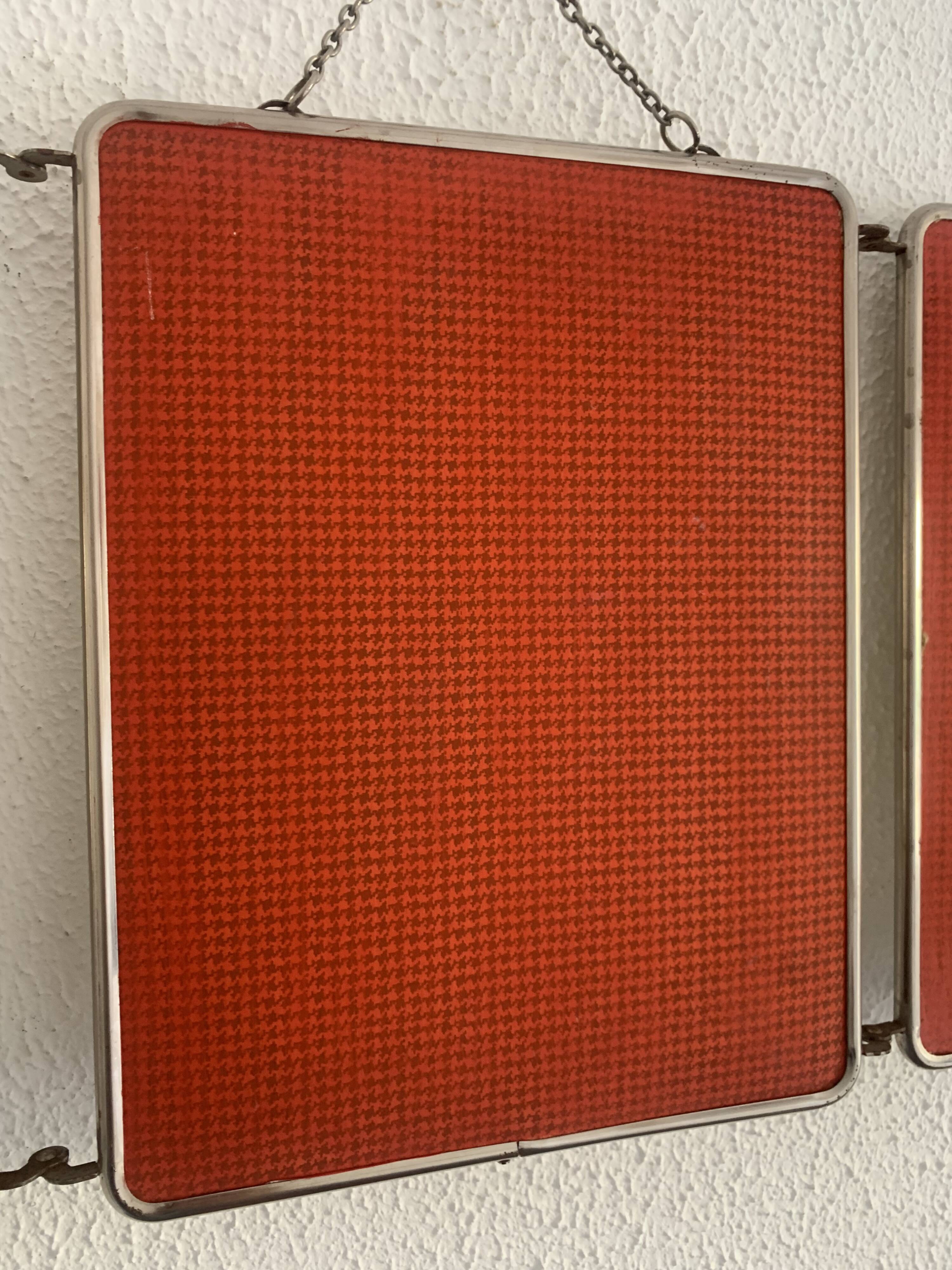 Vintage 1960s red barber triptych mirror Mirbel Paris - 28 x 70 cm