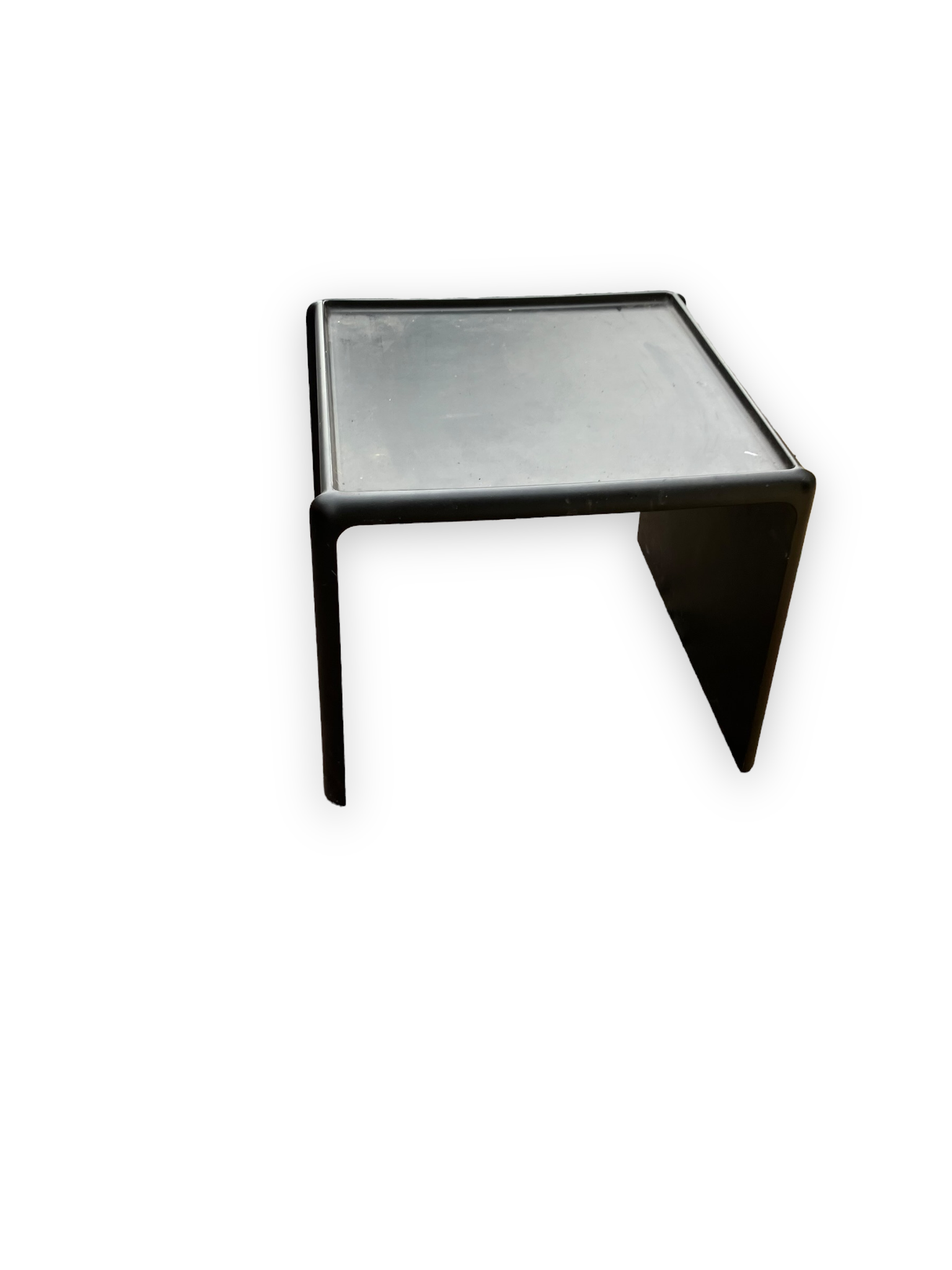 Table basse noire en bois par Peter Ghycz, Horn collection