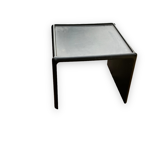 Table basse noire en bois par Peter Ghycz, Horn collection