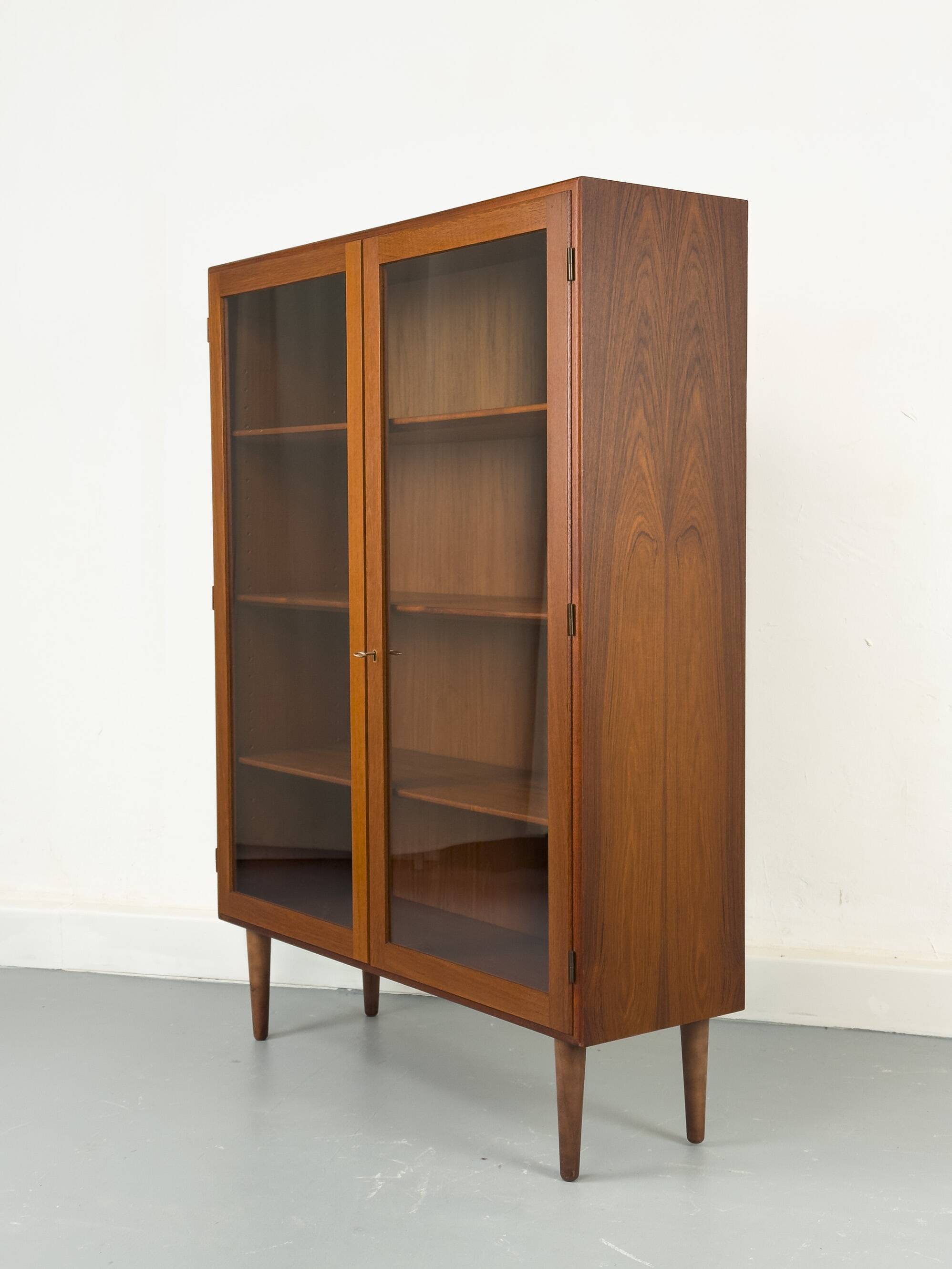 Danish Display Case in Teak by Børge Mogensen for Søborg Møbelfabrik, 1960s