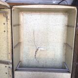 Antique vertical cabin trunk – 109 cm – parchment interior