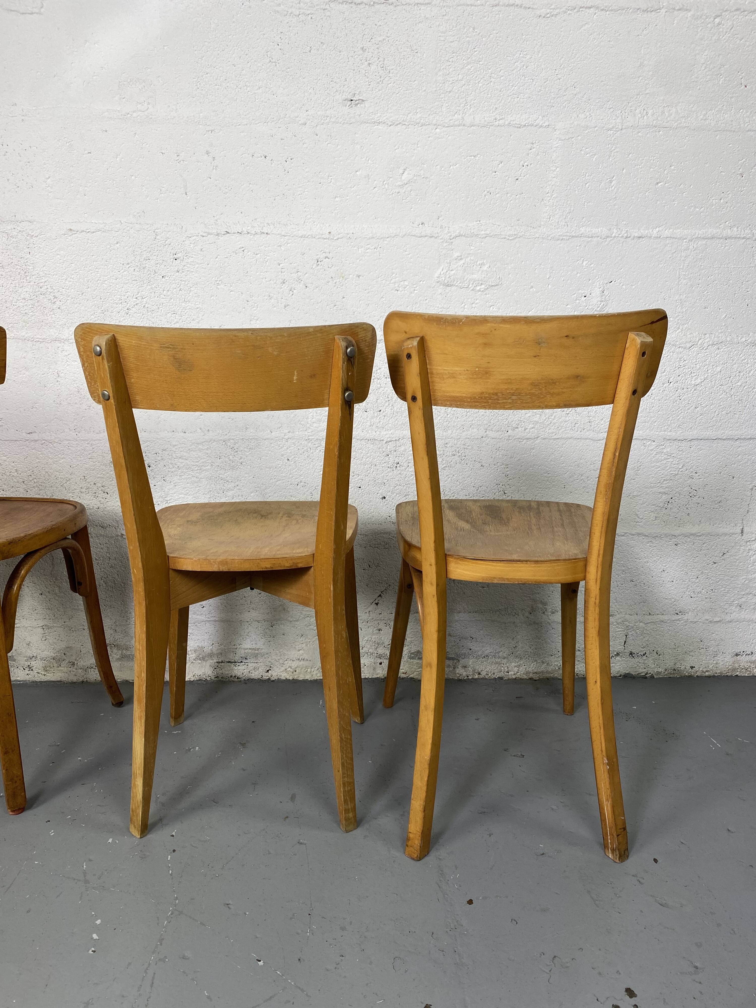 4 chaises bistrots dépareillés