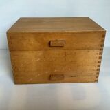 Wooden storage box dovetail mounting
