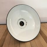 Enamelled cup lamp suspension workshop