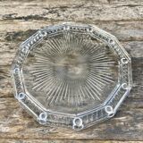 Molded glass table mat