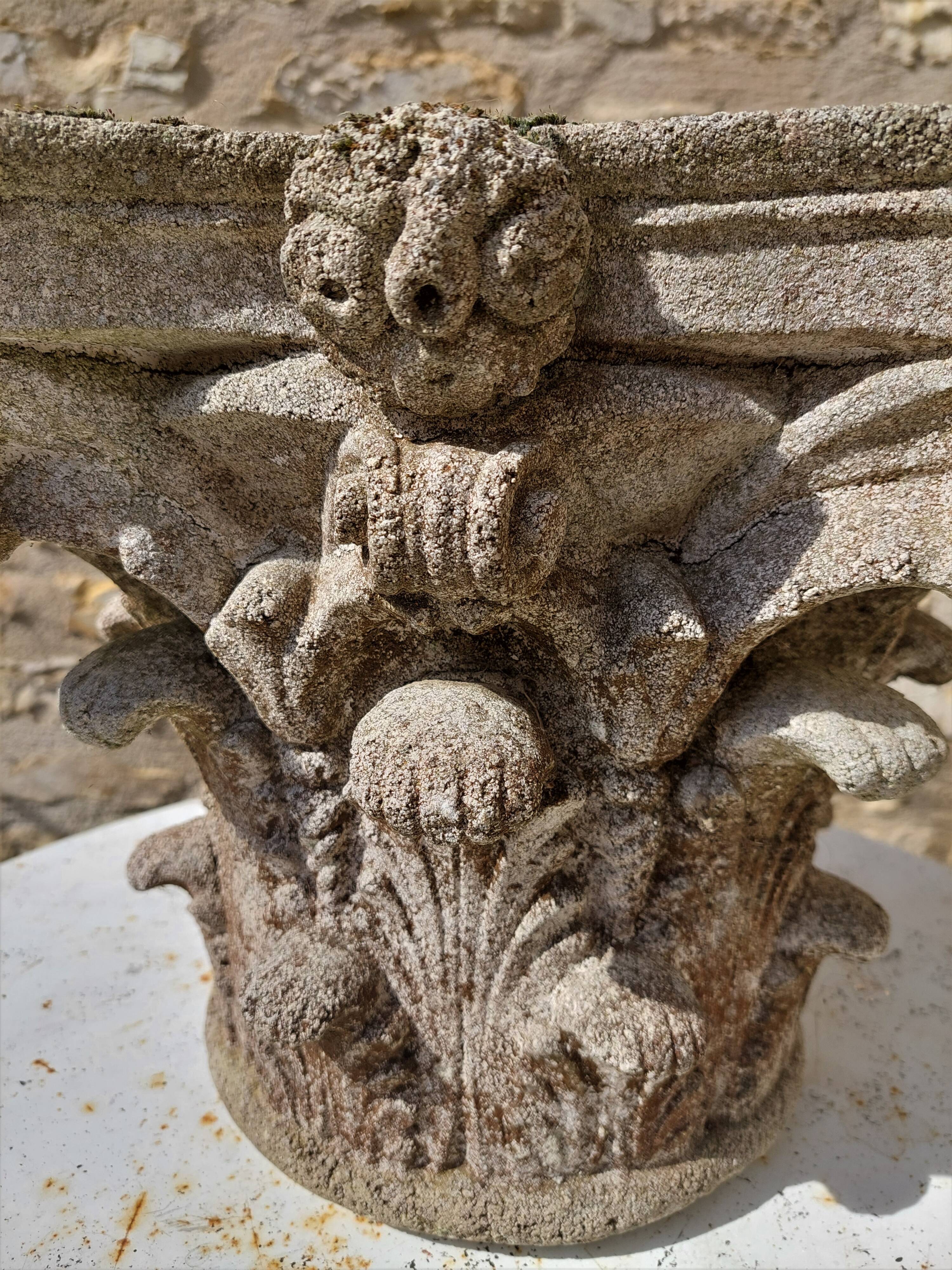Jardinière en pierre reconstituée