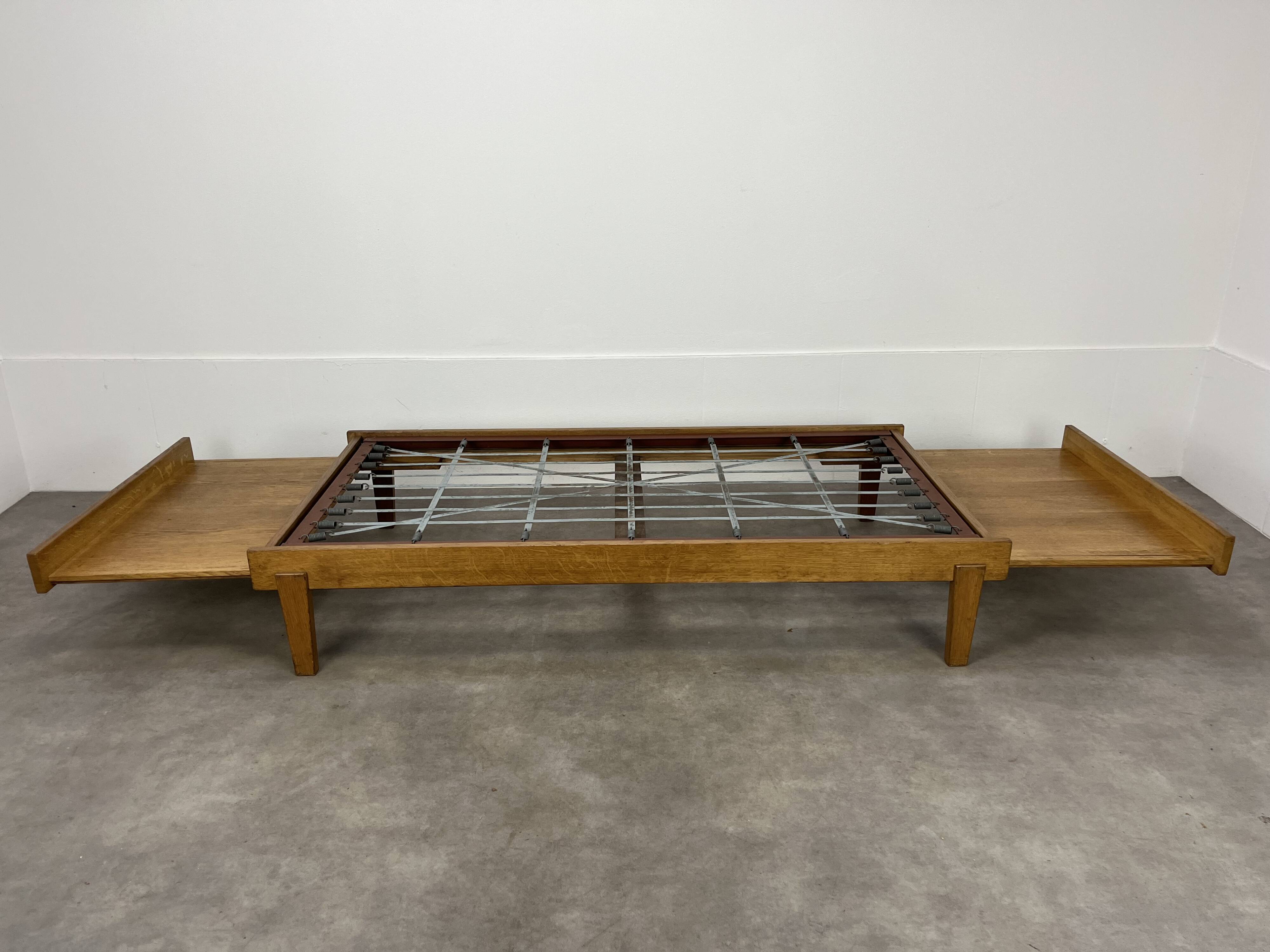 Vintage 1950s daybed sofa
