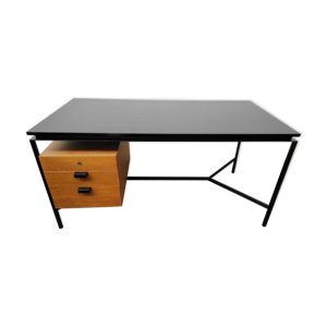 Bureau CM 172 pierre