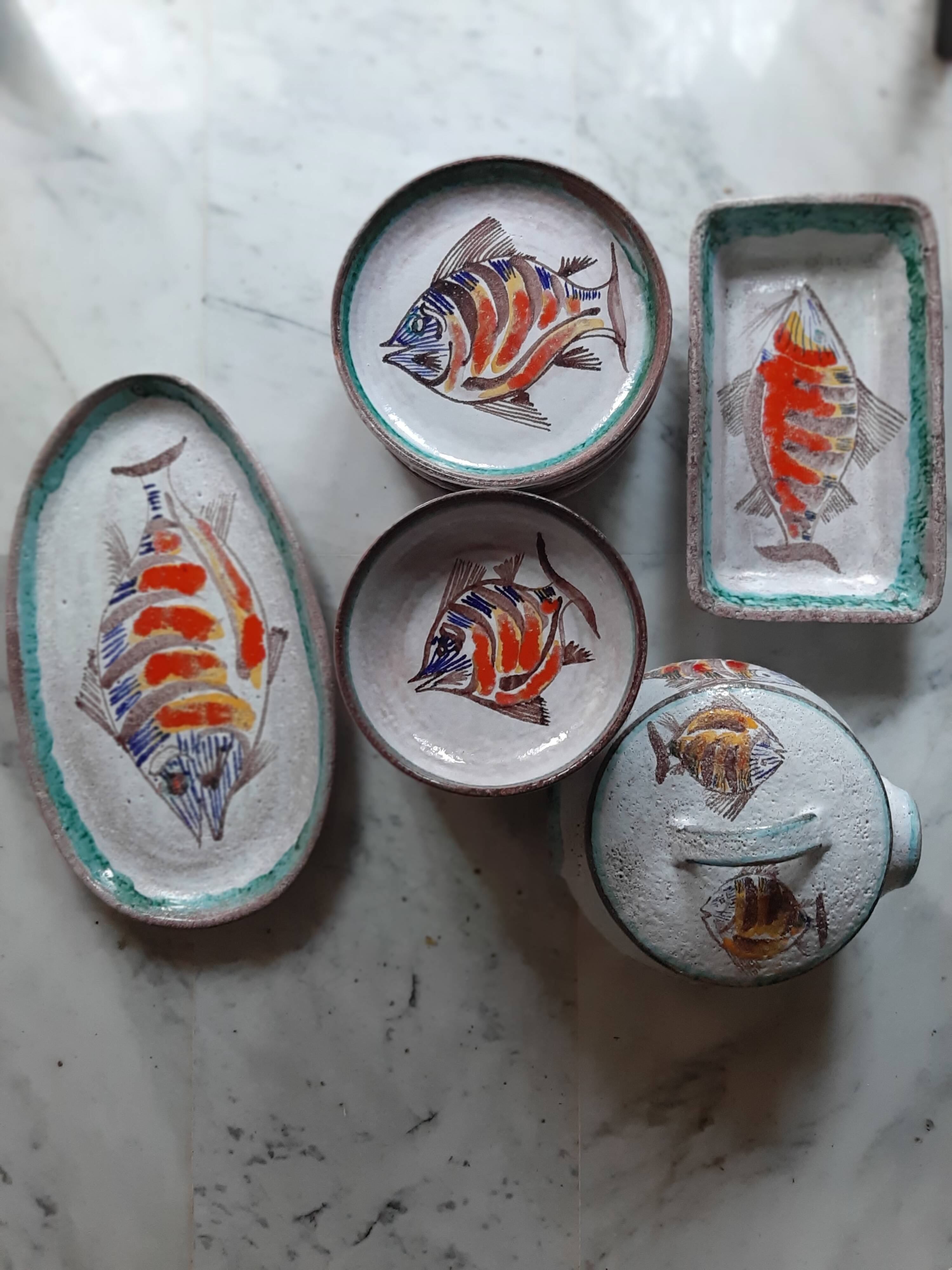 Vallauris fish service 7 people